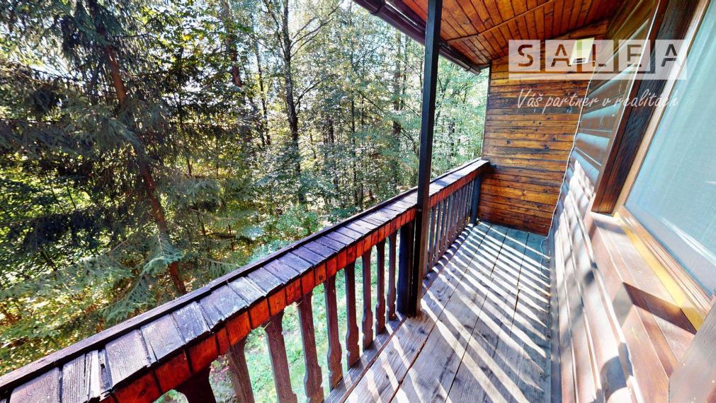 CHATA UPROSTRED LESA, POZEMOK 1782m2, ČADCA - BREHY