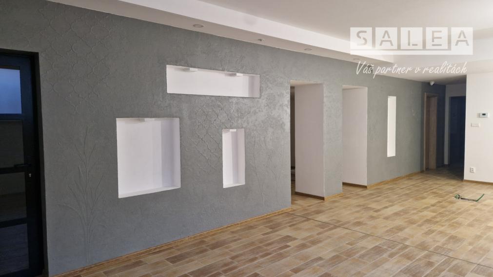 Prenájom pre pestrú ponuku služieb pešia zóna Šaľa 200 m2 alebo po miestnostiach