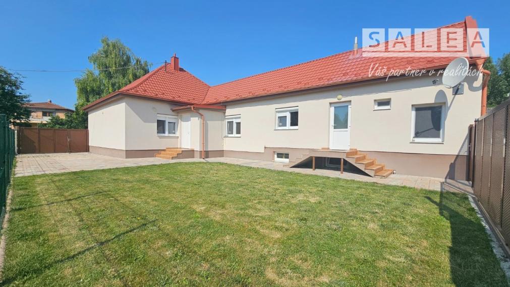 Priestranný 4i-Rodinný dom 166m2 na pozemku 1315m2 Vozokany.