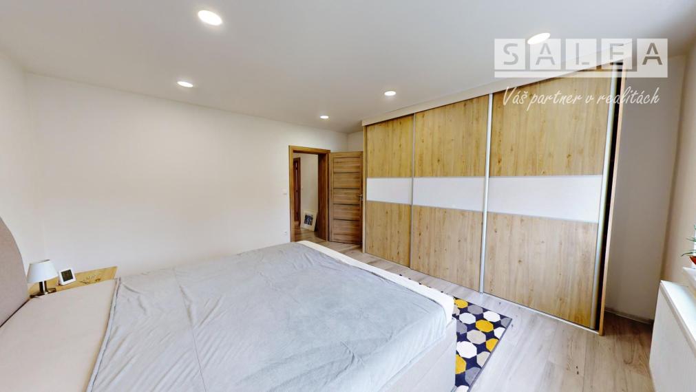 Priestranný 4i-Rodinný dom 166m2 na pozemku 1315m2 Vozokany.