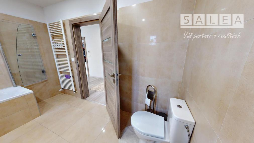 Priestranný 4i-Rodinný dom 166m2 na pozemku 1315m2 Vozokany.