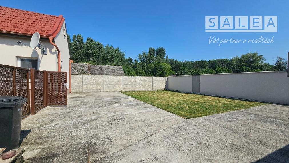 Priestranný 4i-Rodinný dom 166m2 na pozemku 1315m2 Vozokany.