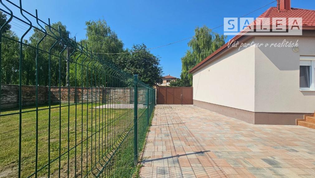 Priestranný 4i-Rodinný dom 166m2 na pozemku 1315m2 Vozokany.