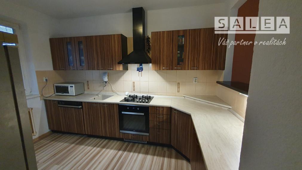 Rodinný dom (5-izbový)+garáž+1x parking Komenského Piešťany