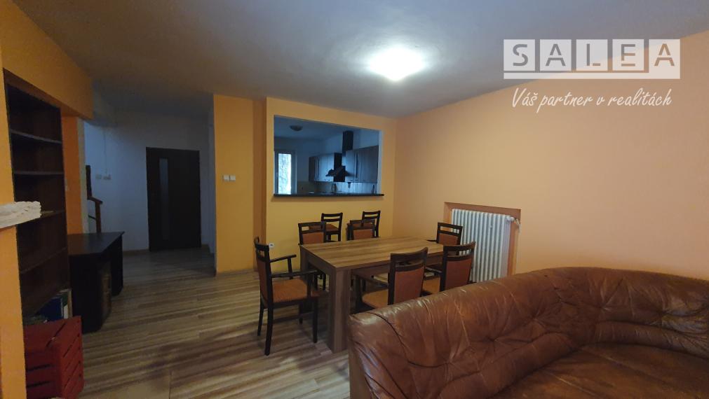 Rodinný dom (5-izbový)+garáž+1x parking Komenského Piešťany