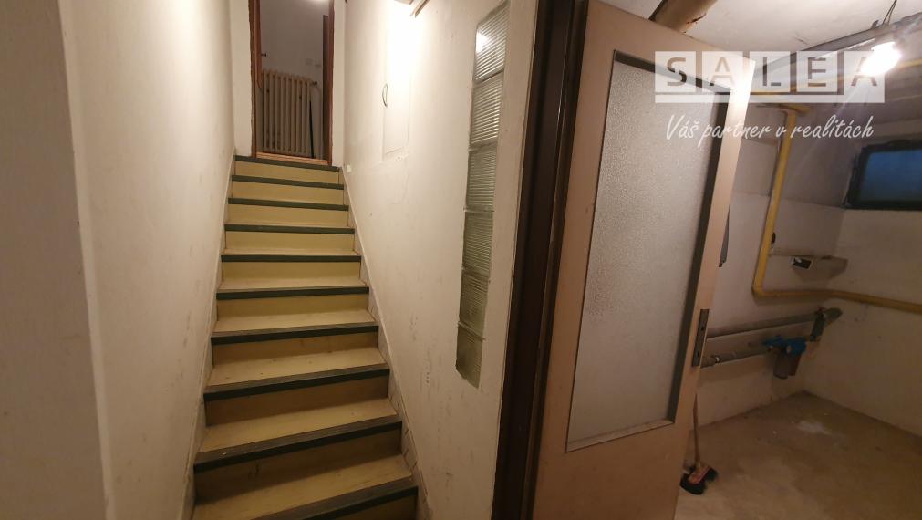 Rodinný dom (5-izbový)+garáž+1x parking Komenského Piešťany