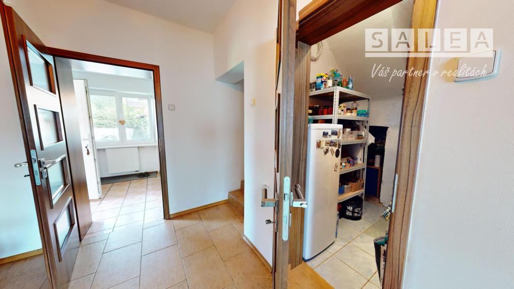 RD 4-izbový+kuchyňa+3x parkovanie (1090m2) Dubová Piešťany