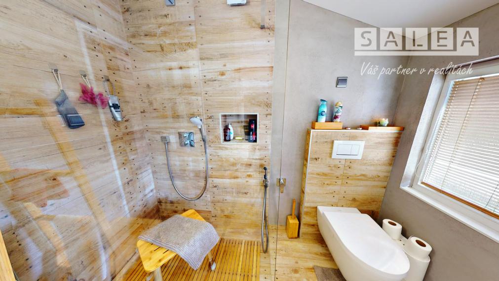 RD 4-izbový+kuchyňa+3x parkovanie (1090m2) Dubová Piešťany