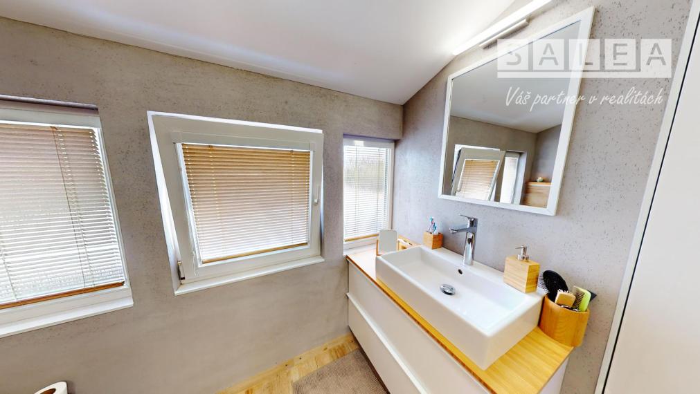 RD 4-izbový+kuchyňa+3x parkovanie (1090m2) Dubová Piešťany