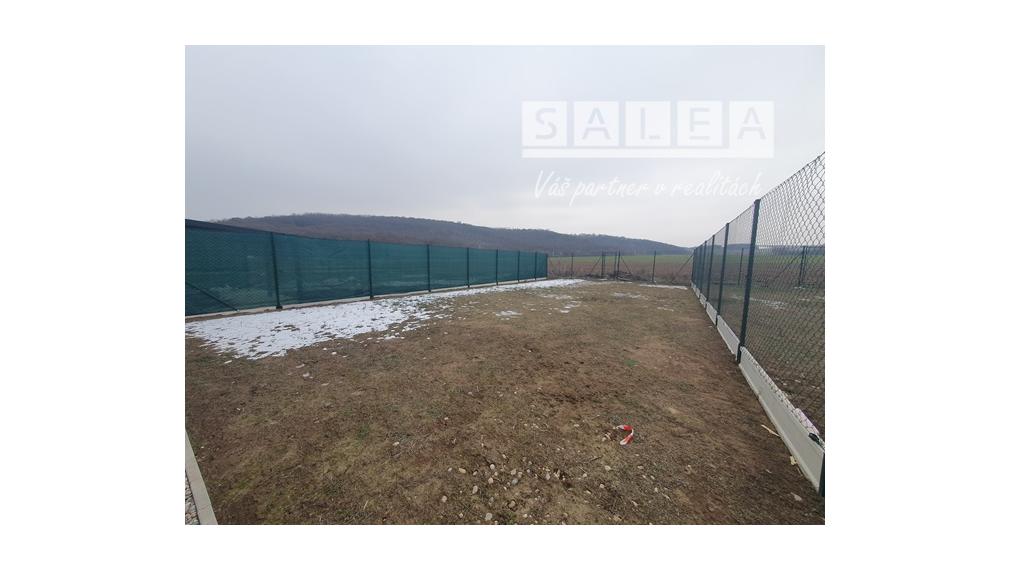 POSLEDNÝ 4-izb.RD+kuchyňa (400m2)+3x park. Dvorníky pri HC