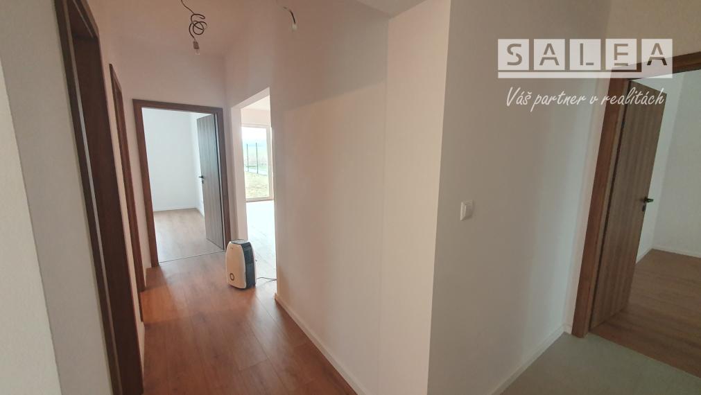 POSLEDNÝ 4-izb.RD+kuchyňa (400m2)+3x park. Dvorníky pri HC