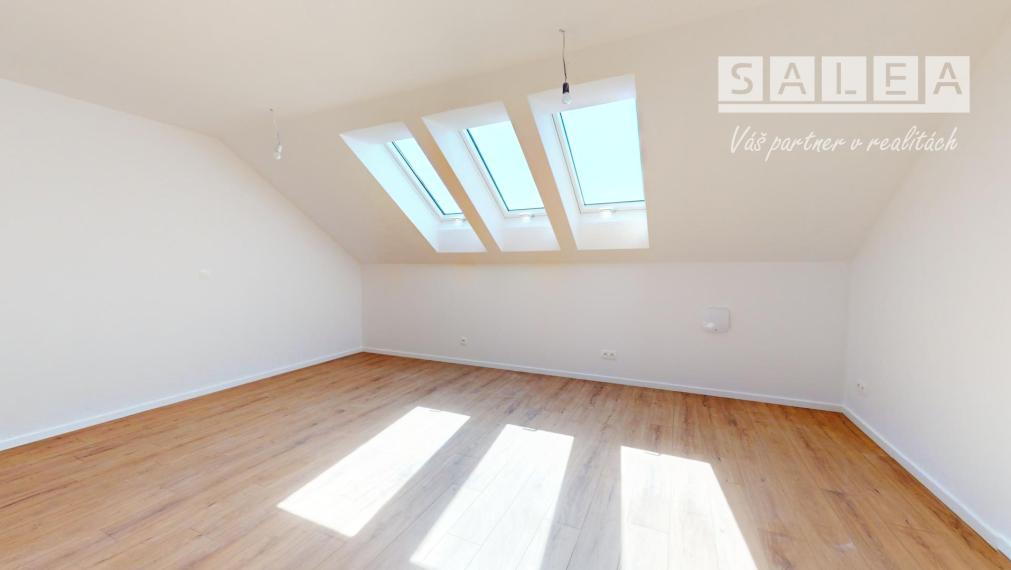 POSLEDNÝ V AKCII. 2-izb. byt+balkón 57,7m2 Dvorníky pri HC