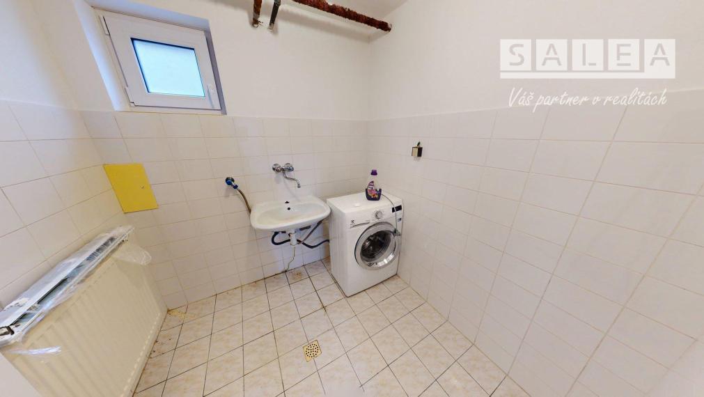 4-IZBOVÝ TEHLOVÝ DOM, POZEMOK 784m2, ŽILINA - ROSINKY