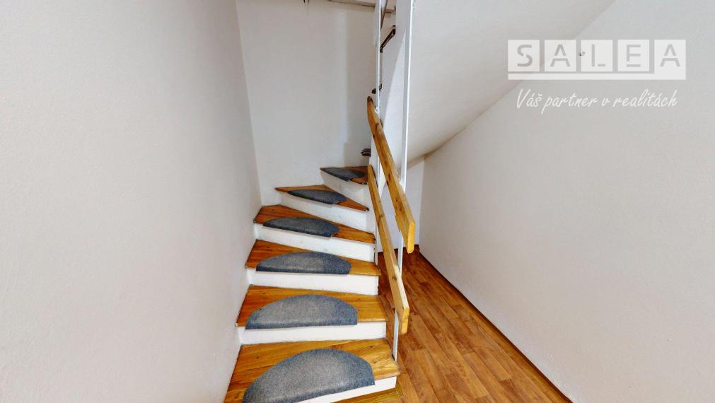 4-IZBOVÝ TEHLOVÝ DOM, POZEMOK 784m2, ŽILINA - ROSINKY