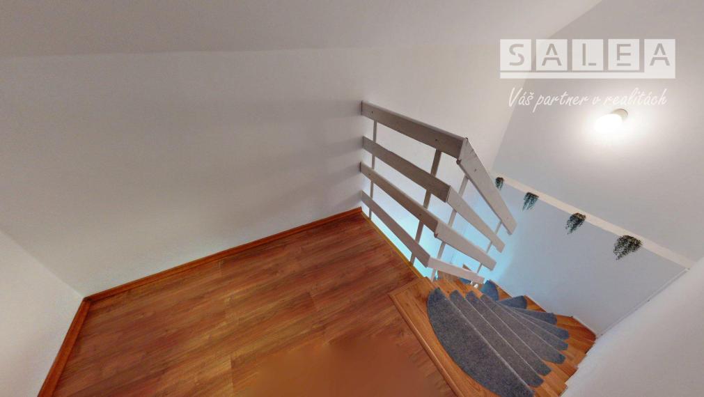 4-IZBOVÝ TEHLOVÝ DOM, POZEMOK 784m2, ŽILINA - ROSINKY