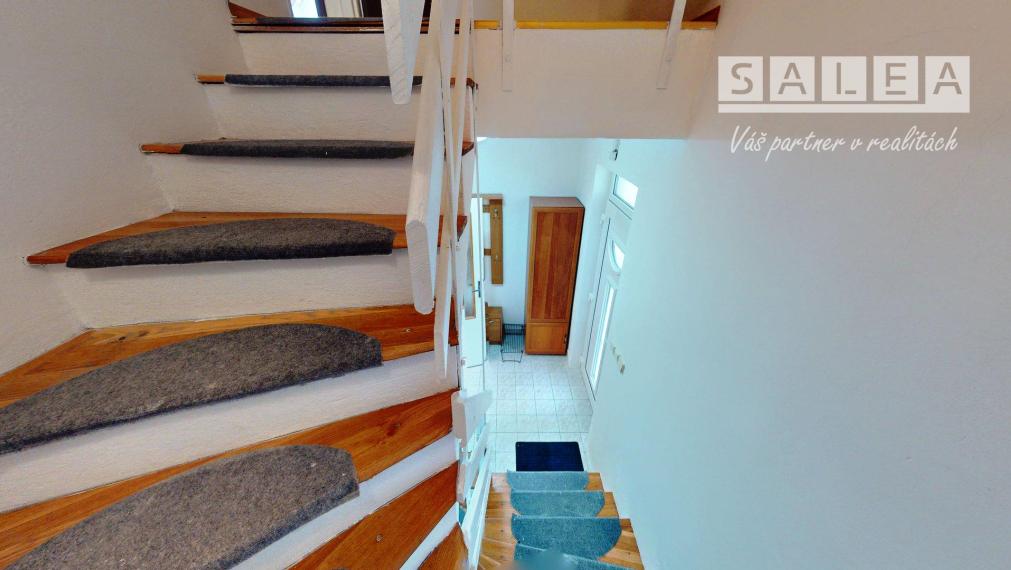 4-IZBOVÝ TEHLOVÝ DOM, POZEMOK 784m2, ŽILINA - ROSINKY