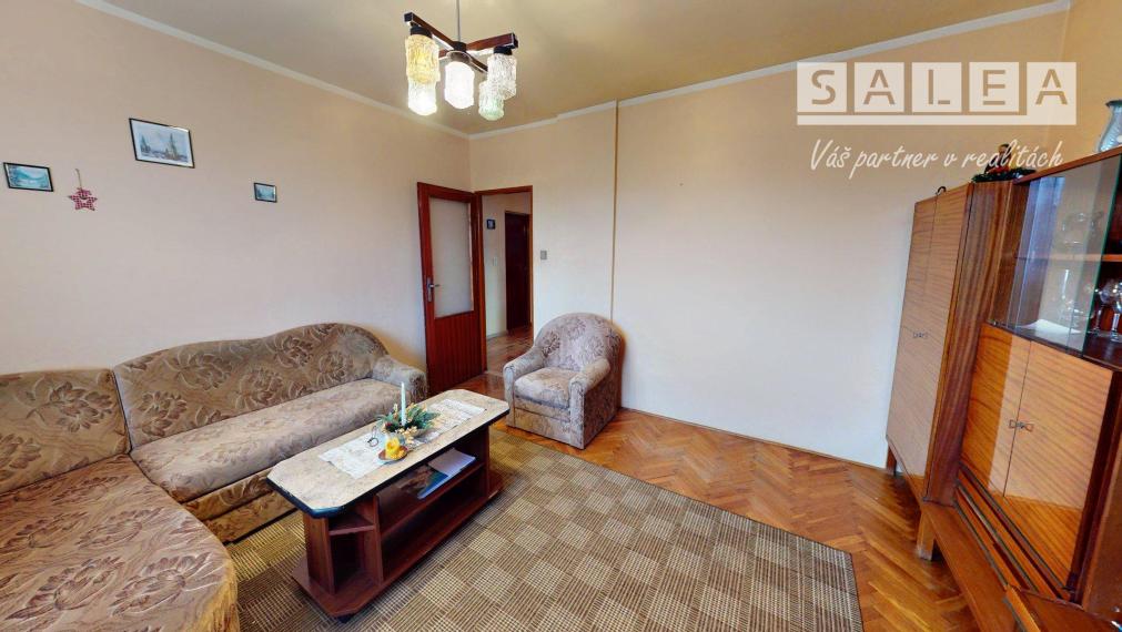 5-izbový Rodinný dom (959m2)+2x garáž Hrádok pri Piešťanoch