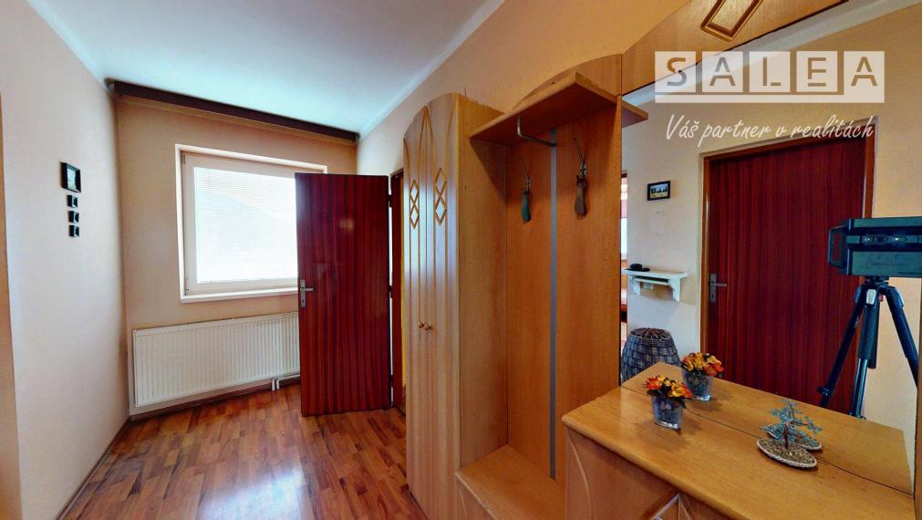 5-izbový Rodinný dom (959m2)+2x garáž Hrádok pri Piešťanoch