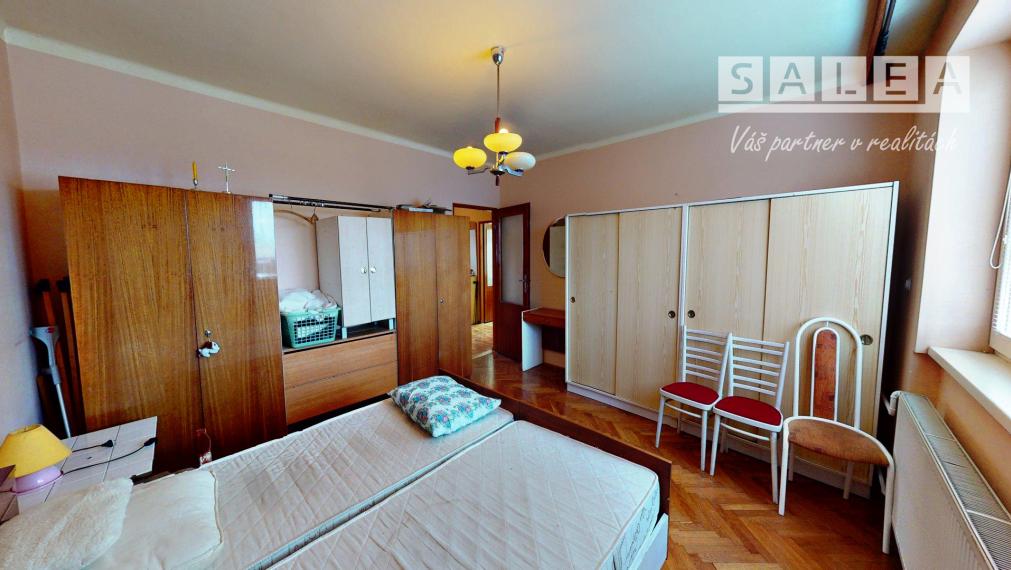 5-izbový Rodinný dom (959m2)+2x garáž Hrádok pri Piešťanoch