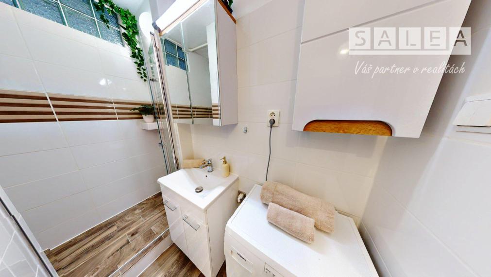 Kompletná rekonštrukcia, skvelá lokalita, výťah – 3-izbový byt Šaľa
