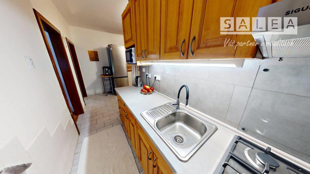 Kompletná rekonštrukcia, skvelá lokalita, výťah – 3-izbový byt Šaľa