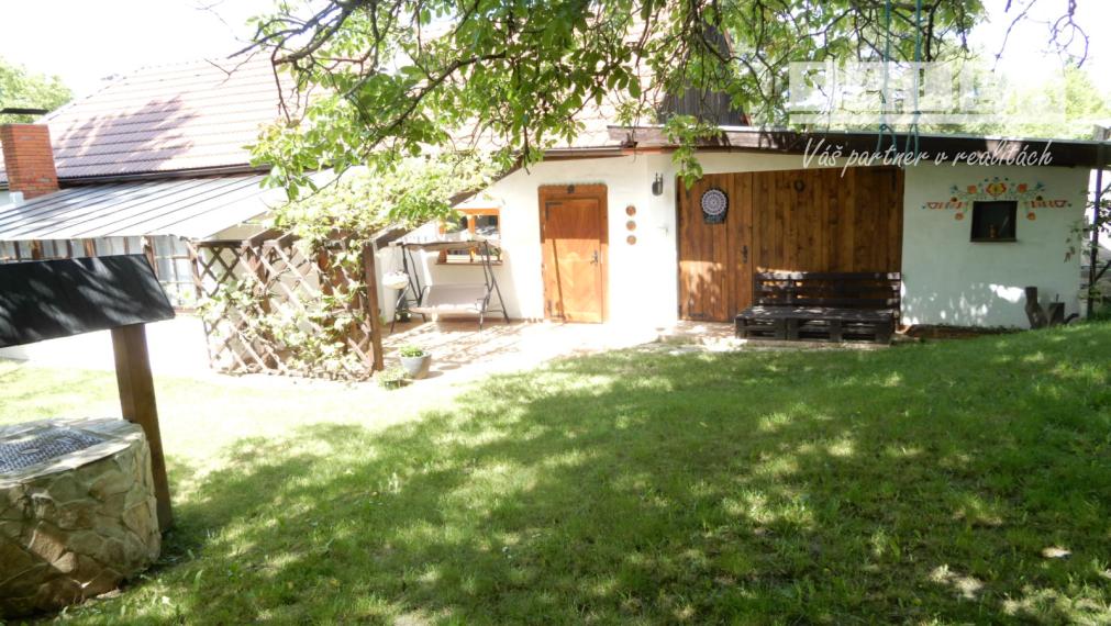 Rodinný dom,120 m2,garáž, bazén, Maňa, okr. Nová Zámky