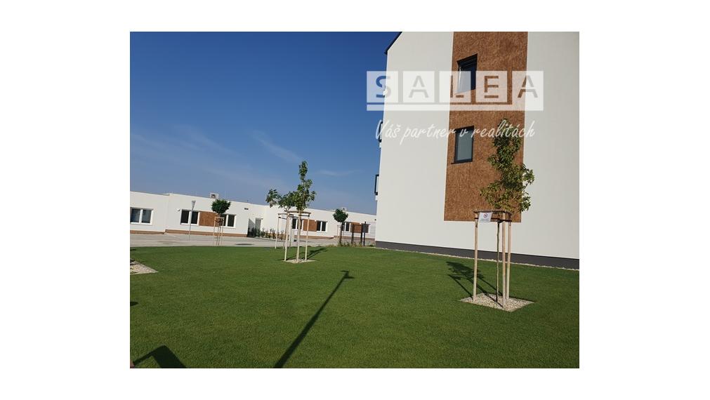 POSLEDNÝ 4-izb.RD+kuchyňa (400m2)+3x park. Dvorníky pri HC