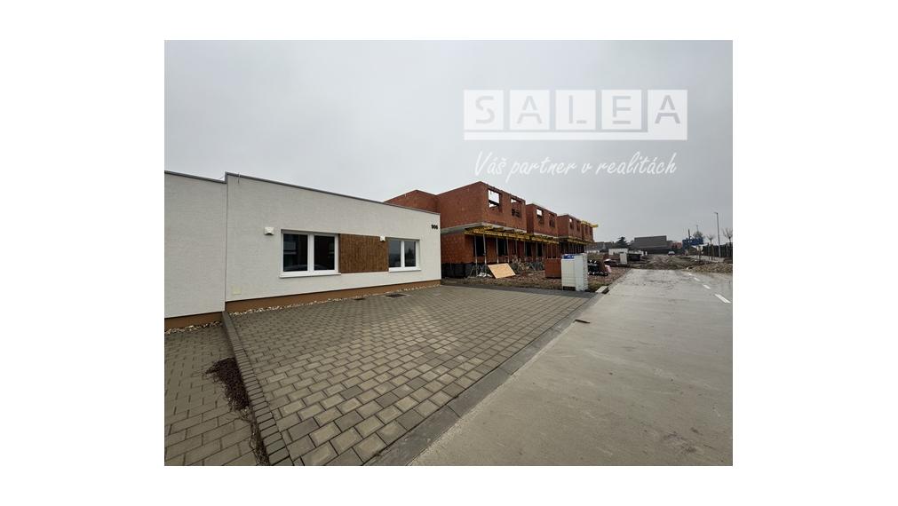 POSLEDNÝ 4-izb.RD+kuchyňa (400m2)+3x park. Dvorníky pri HC