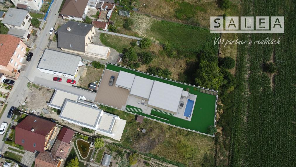 Rodinná vila s wellness a bazénom v obci Zavar!