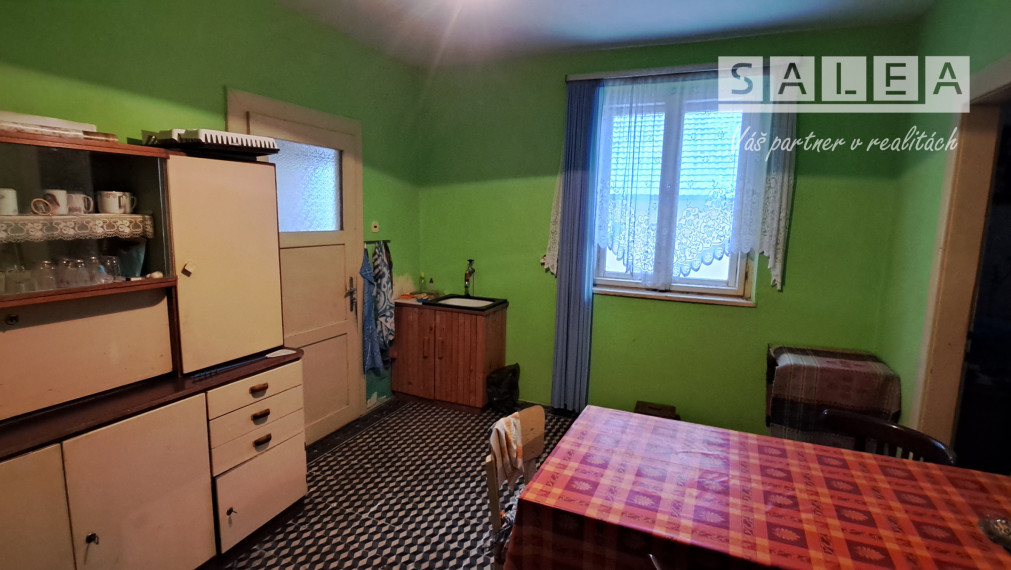 Rodinný dom  v obci Ostrý Grúň s pozemkom a záhradou 4462m2