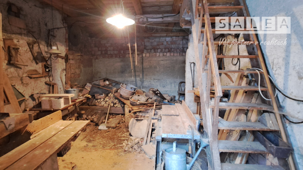 Rodinný dom  v obci Ostrý Grúň s pozemkom a záhradou 4462m2