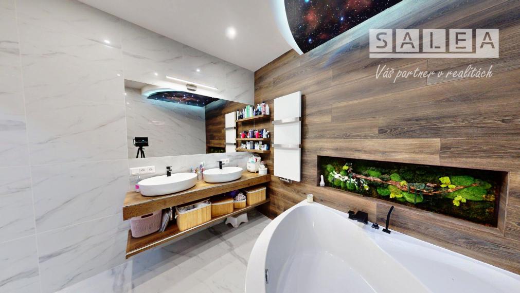 4-izb. zariadený rodinný dom 1241m2 Dvorníky pri Hlohovci,