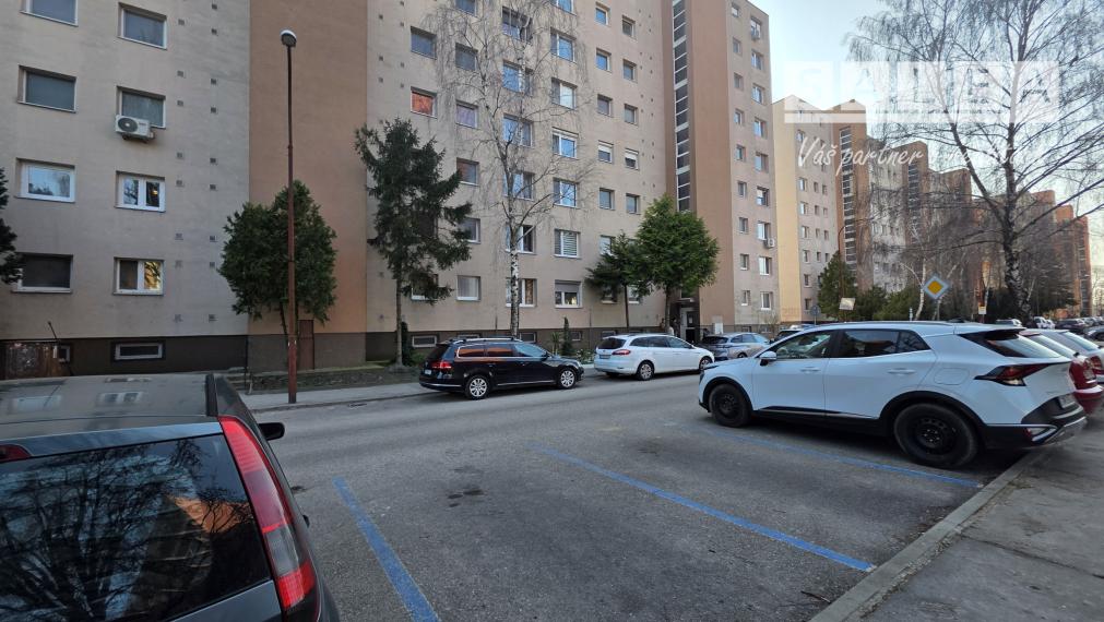 zariadený 1-izbový byt – Dunajská Streda, Smetanov háj