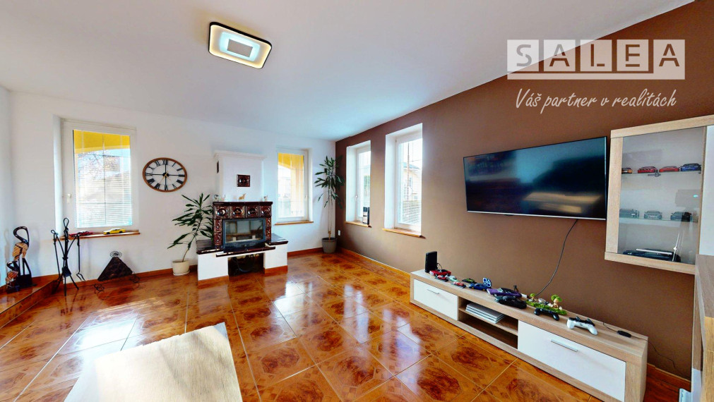 ŽILINA-BYTČICA - 6 IZBOVÝ RODINNÝ DOM+POZEMOK 600m2 + GARÁŽ