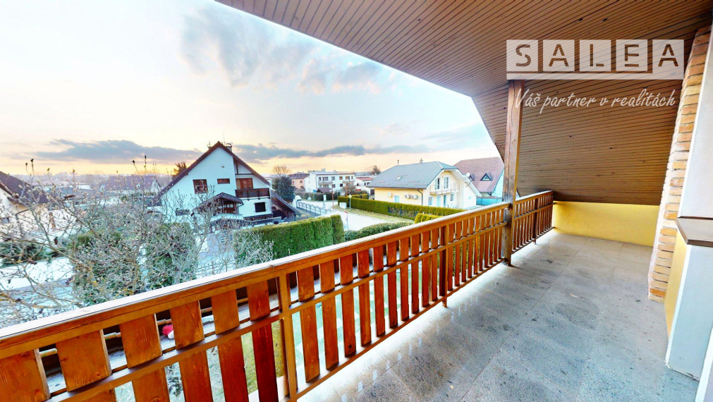 ŽILINA-BYTČICA - 6 IZBOVÝ RODINNÝ DOM+POZEMOK 600m2 + GARÁŽ