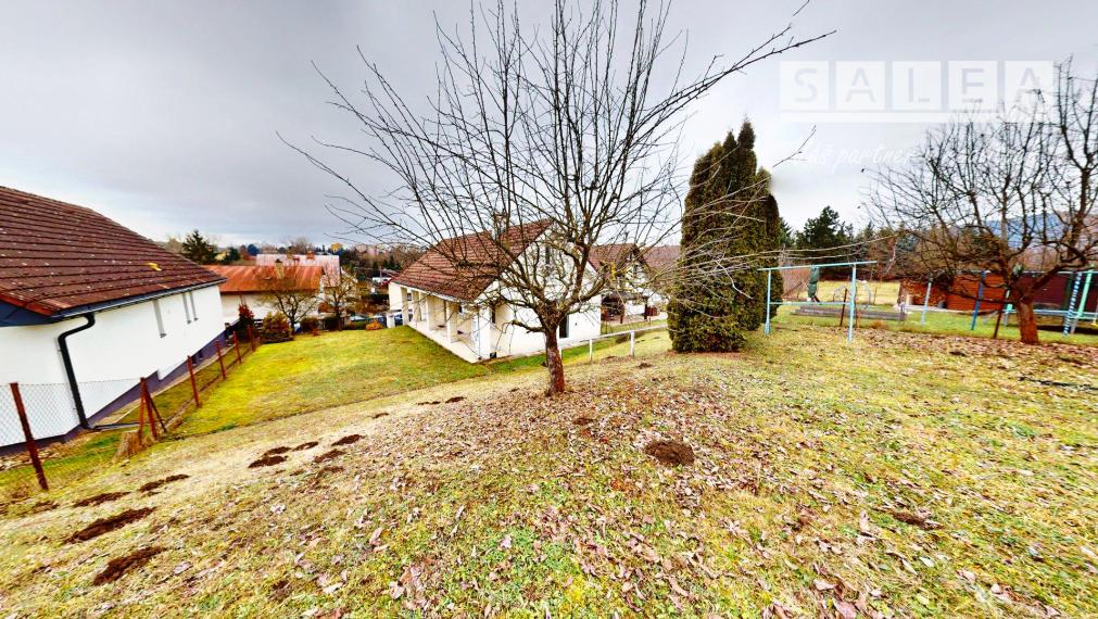 (REZERVOVANÉ) TEHLOVÝ DOM, POZEMOK 784m2, ŽILINA - ROSINKY