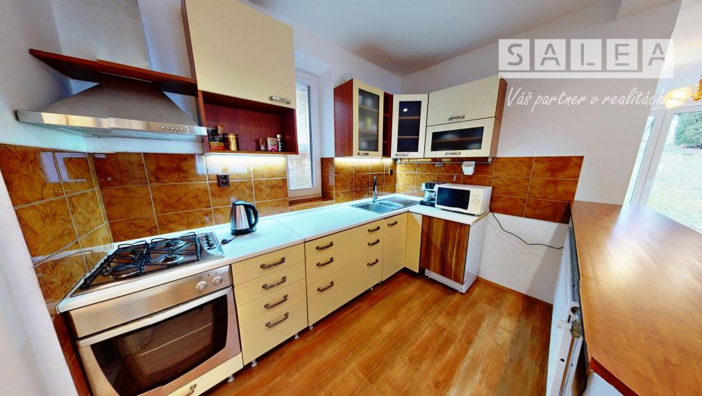 (REZERVOVANÉ) TEHLOVÝ DOM, POZEMOK 784m2, ŽILINA - ROSINKY