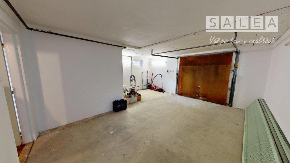 (REZERVOVANÉ) TEHLOVÝ DOM, POZEMOK 784m2, ŽILINA - ROSINKY