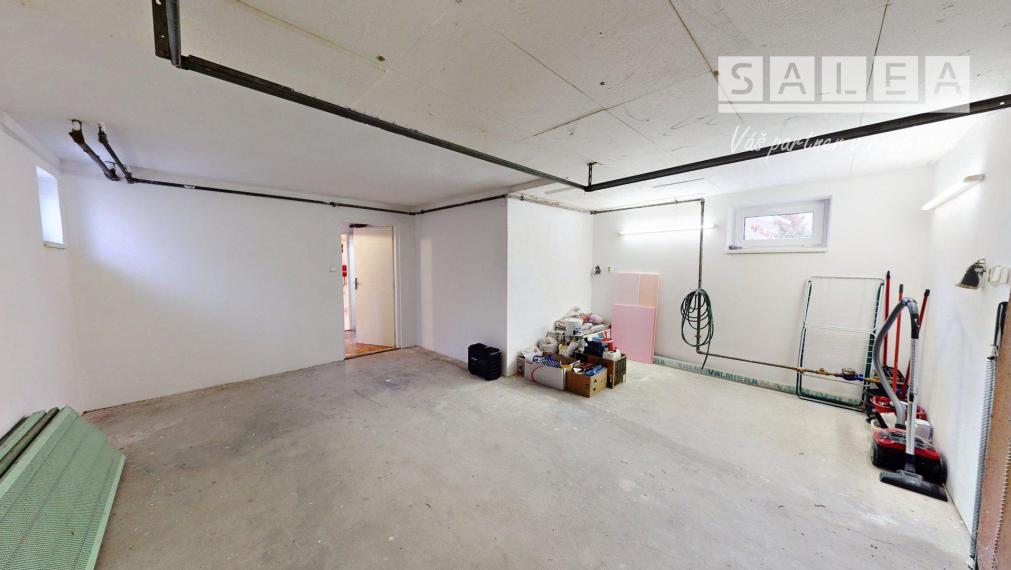 (REZERVOVANÉ) TEHLOVÝ DOM, POZEMOK 784m2, ŽILINA - ROSINKY