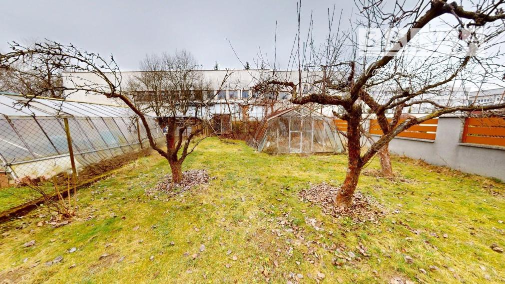 4-IZBOVÝ TEHLOVÝ RADOVÝ DOM, POZEMOK 360m2, ŽILINA - ROSINKY