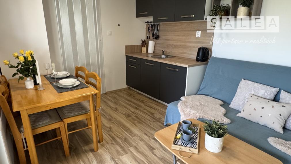 Krásna záhrada s chatkou v Kráľovej nad Váhom, Znížená cena- EXKLUZÍVNE