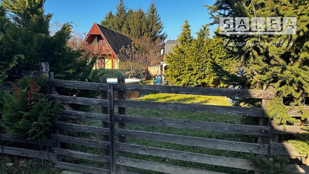 Záhrada Kráľova nad Váhom s bazénom na predaj