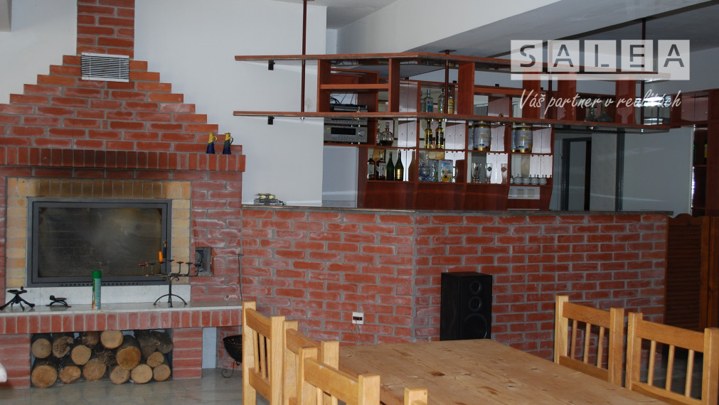 Vila Ranč - Krásna príroda, jazero, chov koní, apartmány, bazén, bowling, spoločenské akcie, kopec prírody, športu a relaxu