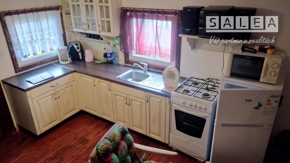 Exkluzivne na predaj Chata s Bazénom v Kráľovej nad Váhom