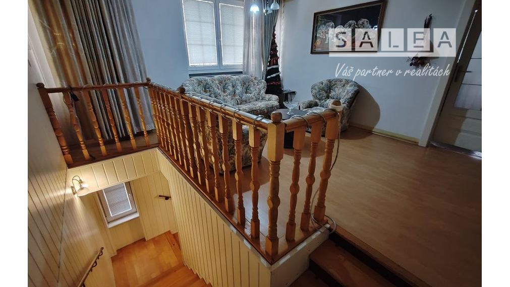 ZNÍŽENÁ CENA... EXKLUZÍVNE! VILA-DOM V PREŠOVE VÝBORNÁ LOKALITA, na pozemku o výmere 1013 m2.