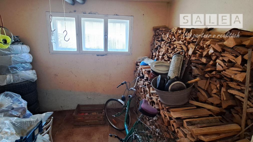 Rodinný dom v obci Lovča aj s garážou a záhradou