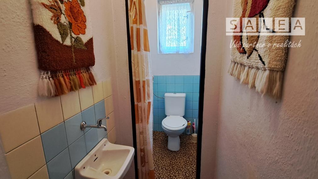 Rodinný dom v obci Lovča aj s garážou a záhradou