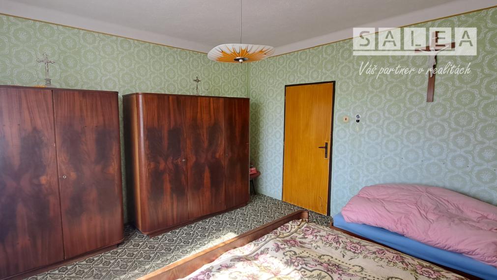 Rodinný dom v obci Lovča aj s garážou a záhradou