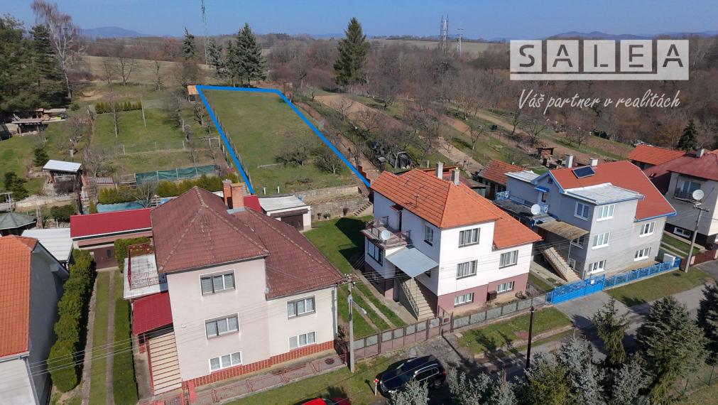 Rodinný dom v obci Lovča aj s garážou a záhradou