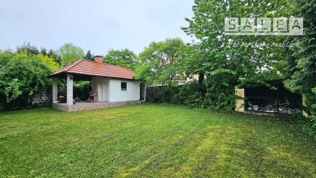 Vila dom 452m2 na pozemku 713m2,centre mesta Dunajská streda